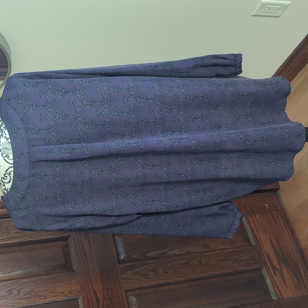 Plus size Tunic Top - Picture 2 of 5